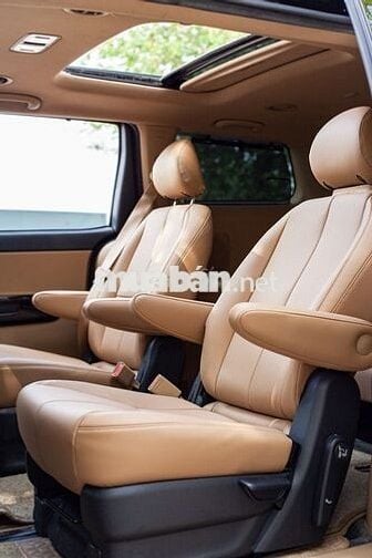 Kia Sedona Full Dầu 2019 màu Đen