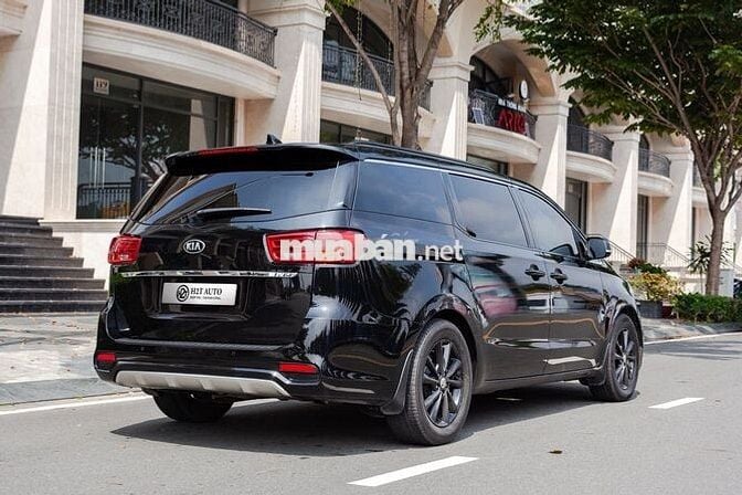 Kia Sedona Full Dầu 2019 màu Đen