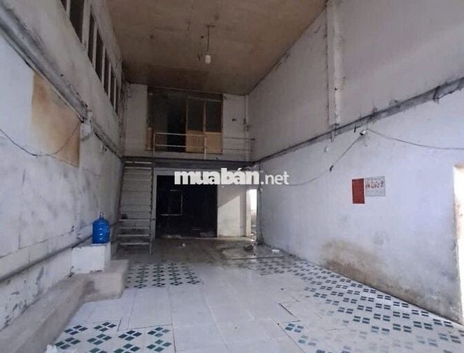 Cho thuê nhà kho Quận 7 DT 250m2 xe cont vào tận cửa trần cao thoáng