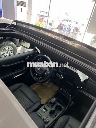 Ford Everest 2025 Titanium Plus 2.0L 4x4 AT
