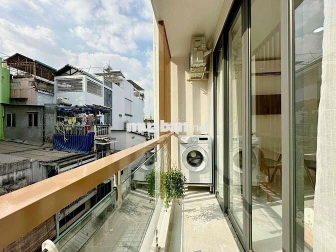 Căn Hộ Ban Công/Cửa Sổ Full NT Mới 100%_Lý Thái Tổ Quận 10