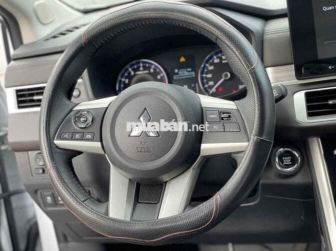 Mitsubishi Xpander 2024 Premium 1.5 AT - 30000 km
