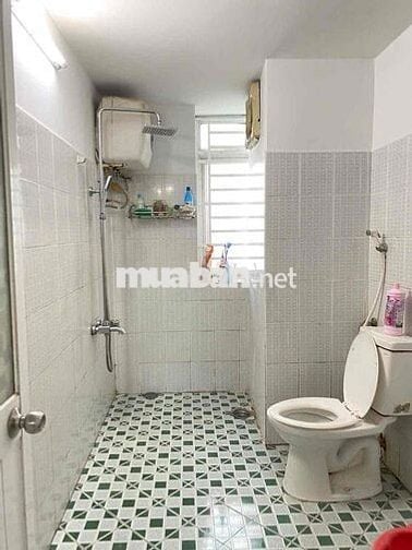 Bán căn hộ chung cư A5 phuờng Quang Vinh.