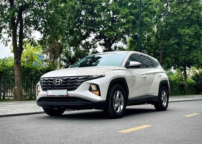 Hyundai Tucson 2023 2.0 AT Tiêu chuẩn - 9000 km