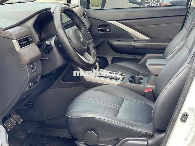 Mitsubishi Xpander 2024 Premium 1.5 AT - 30000 km