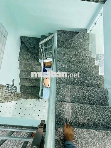 Giá 10tr5 - Full nội Thất - HXH Lê Đức Thọ .  Nhanh mới kịp