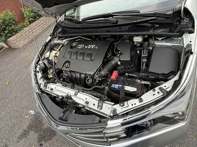 Cần bán Toyota Corolla Alits 1.8 G số tự động. Xe GĐ sử dụng ko KD