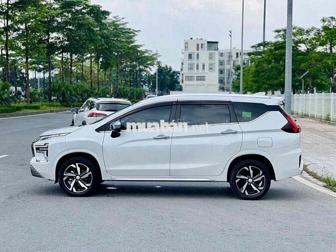 Mitsubishi Xpander 2024 Premium 1.5 AT - 30000 km