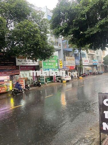 13,5 tỷ tl MT Đ.TÂN HƯƠNG DT 4X19 NHÀ 1 TRỆT 1 LỬNG