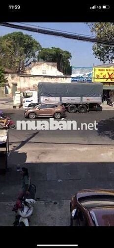 Nhà mặt tiền 226m2, 5 phòng ngủ