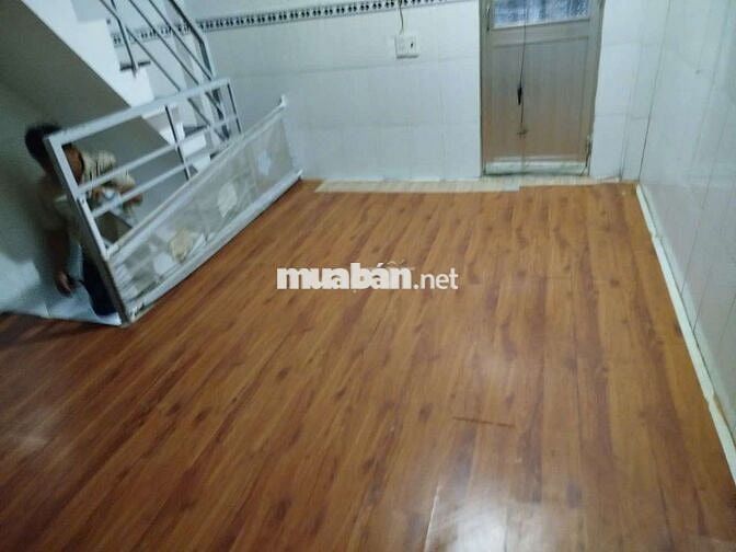 Cho thuê nhà Nguyên Căn Âu Cơ  Tân Phú 14m2,3 Tầng, 3PN Chỉ 6000000