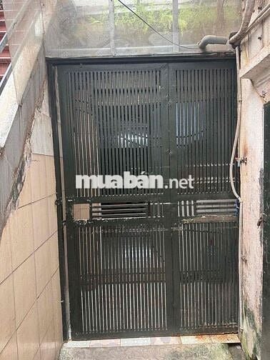 Bán nhà trong Ngõ Phố hàng đậu