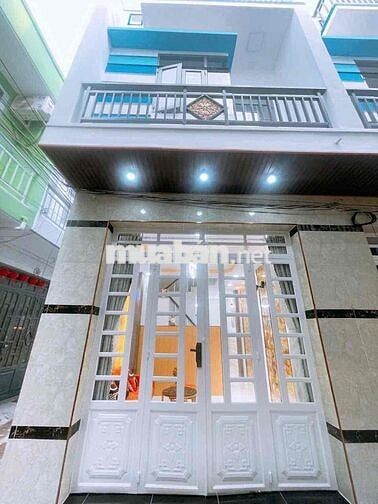 Nhà dsh 1trệt 1 lầu khu phố thanh hà cần giuộc long an