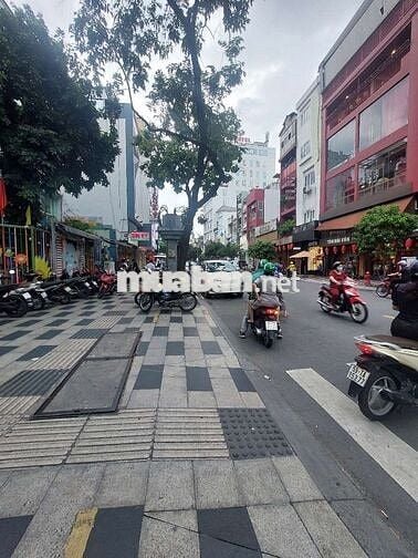 Nha cho thue mat tien  .Hoang Dieu p9 Q4