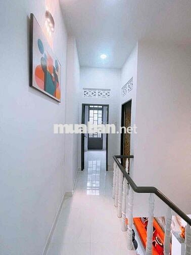 Nhà dsh 1trệt 1 lầu khu phố thanh hà cần giuộc long an
