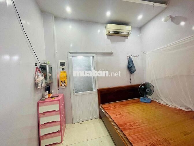 BÁN ĐẤT TẶNG NHÀ C4 – FULL CÔNG NĂNG, Ở NGAY – XÁT KCN THĂNG LONG & TH