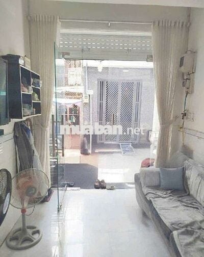 🌹5.5tỉ Nguyễn Biểu - Q5- Gấp bấn hẻm 4m Dt: 18M