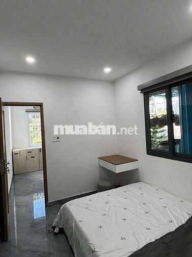 NHÀ NGUYÊN CĂN KIỆT 2 PHÒNG NGỦ 2WC GẦN ĐH THỂ DỤC THỂ THAO