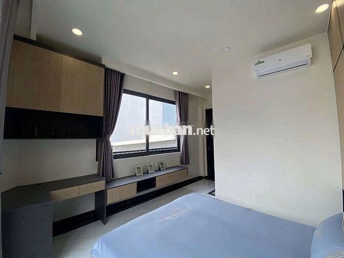 Cho thuê Villa ngay Phan Xích Long 4x17m 3 lầu 4pn full NT, chỉ 31 tr