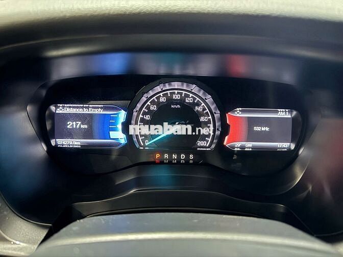 Ford Everest Titanium 4x2 2024 - 74000 km