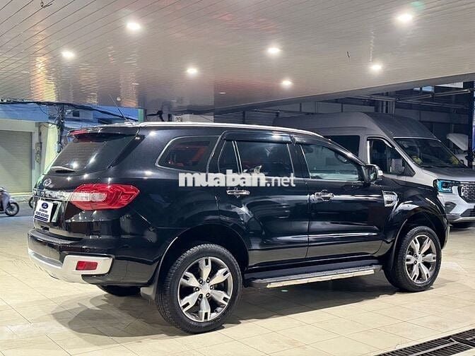 Ford Everest Titanium 4x2 2024 - 74000 km