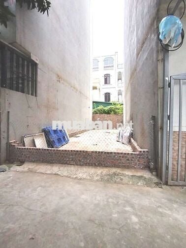 Bán đất Cự Khối - Long Biên, ngõ rộng ô tô, chủ cần bán gấp