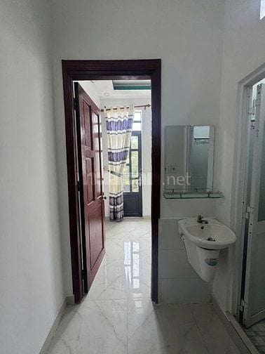Chủ bán nhà 1 trệt 1 lầu (4x11) ngay chợ Nhị Xuân Hóc Môn.Giá 375tr