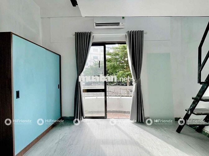 KHAI TRƯƠNG PHÒNG GÁC BAN CÔNG CỬA SỔ THOÁNG NGAY TRUNG TÂM PN GIÁP Q1