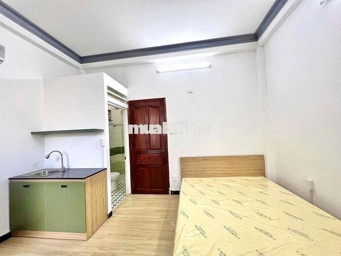Phòng Studio Ban công, Full nội thất, gần Phan Xích Long