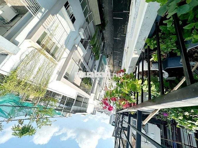 LÝ PHỤC MAN- QUẬN 7 -NHÀ 4 TẦNG- FULL NỘI THẤT- Ô TÔ ĐỖ CỬA  CHỈ 2TY78