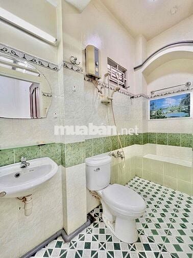 Phòng Studio Ban công, Full nội thất, gần Phan Xích Long