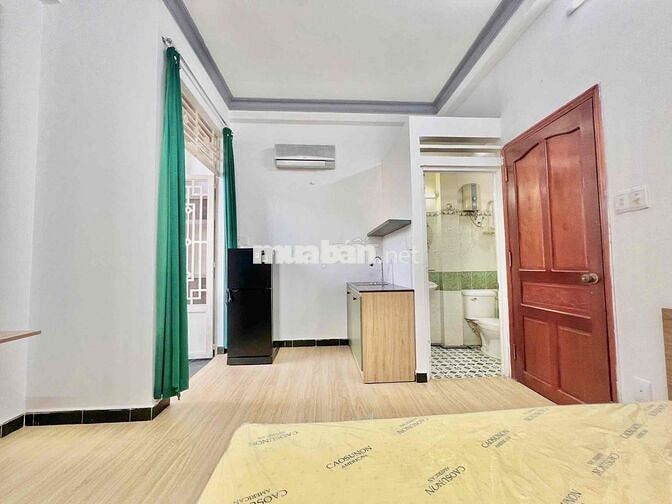 Phòng Studio Ban công, Full nội thất, gần Phan Xích Long