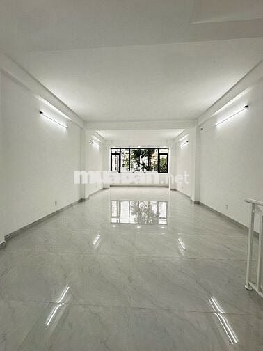 SIÊU PHẨM MẶT TIỀN CỘNG HOÀ - 6 x 20m, Trệt 2 lầu trống suốt