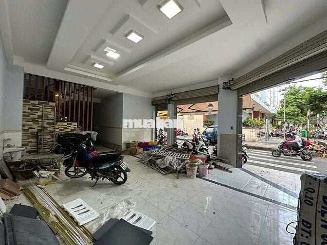Chính chủ cho thuê mặt bằng ngang 6m quận 10 giá chỉ 35 triệu