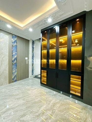 Cho thuê nhà mới 100%, có thang máy , 4x16 ,5 Lầu , 320m2, 0903621992 