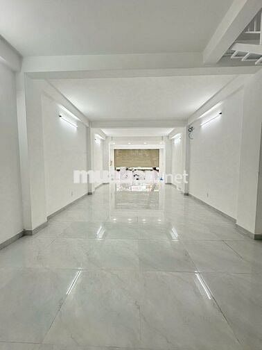 SIÊU PHẨM MẶT TIỀN CỘNG HOÀ - 6 x 20m, Trệt 2 lầu trống suốt