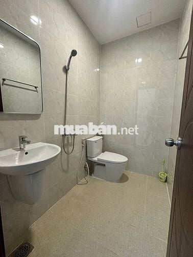 SIÊU PHẨM MẶT TIỀN CỘNG HOÀ - 6 x 20m, Trệt 2 lầu trống suốt