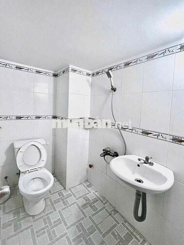 Phòng đầy đủ nội thất giá cực rẻ khu nhà Ga T3 - ETOWN .chính chủ 100%