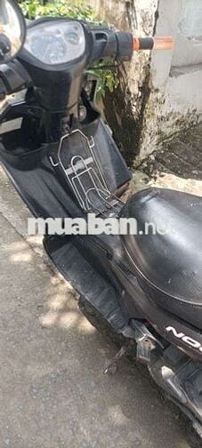 Em có một xe máy hiệu Yamaha bán