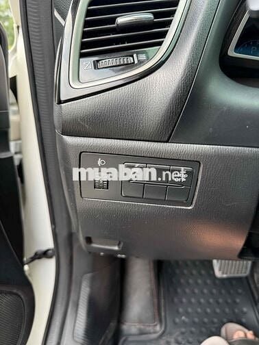 Mazda 3 Sx 2017 bản 1.5 số tự động màu trắng đẹp