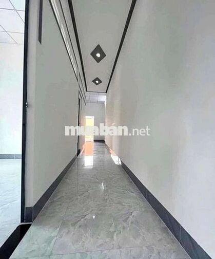 Bán nhà cấp 4 sổ hồng riêng, dt 100m2 ngay chợ Bình Điền giá 720triệu