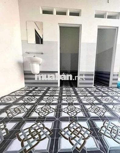 Bán nhà cấp 4 sổ hồng riêng, dt 100m2 ngay chợ Bình Điền giá 720triệu