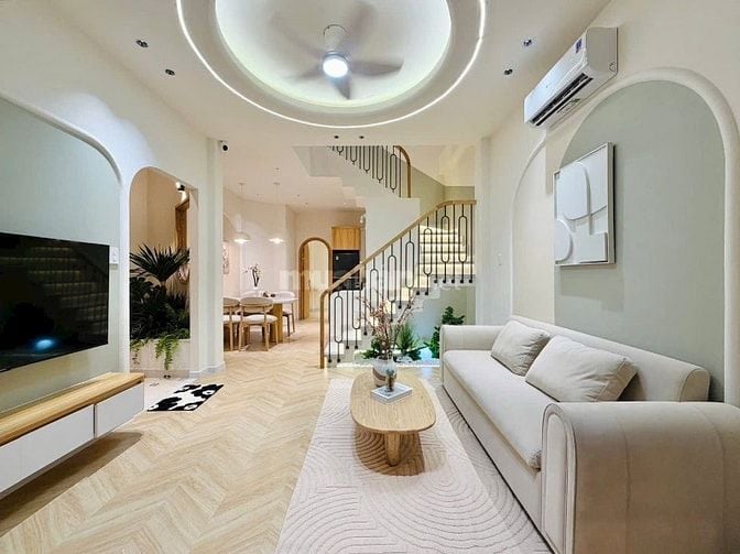 ⭐️Nhà DT:5,7x10m tuyệt đẹp Cao cấp hẻm Lê Hoàng Phái, P17, Q.Gò Vấp.