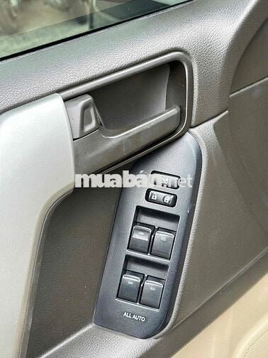 Land Cruiser Prado model 2014 màu đen giá tốt