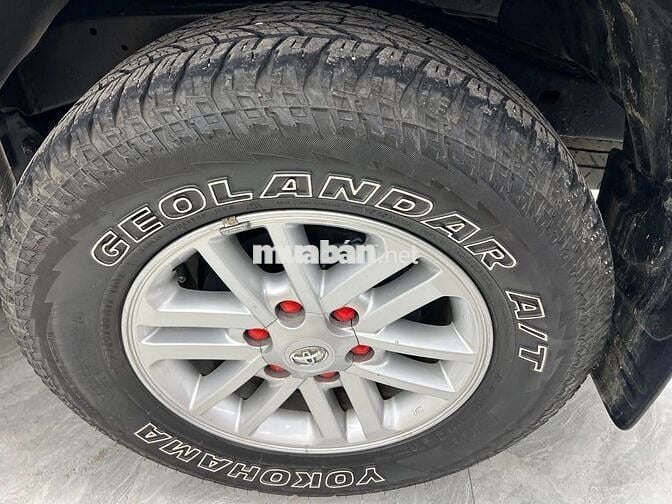 Toyota Fortuner 2014 2.7V 4x2 AT - 124000 km