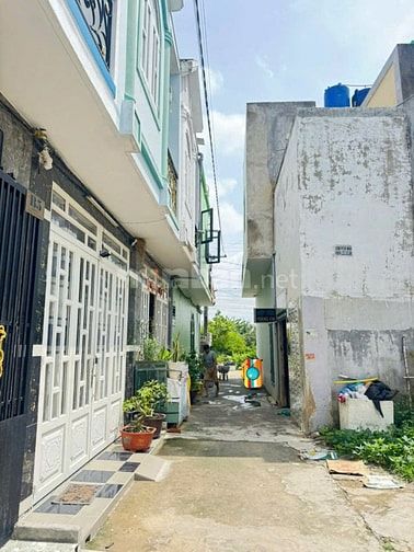 Chủ bán nhà 1 trệt 1 lầu (4x11) ngay chợ Nhị Xuân Hóc Môn.Giá 375tr