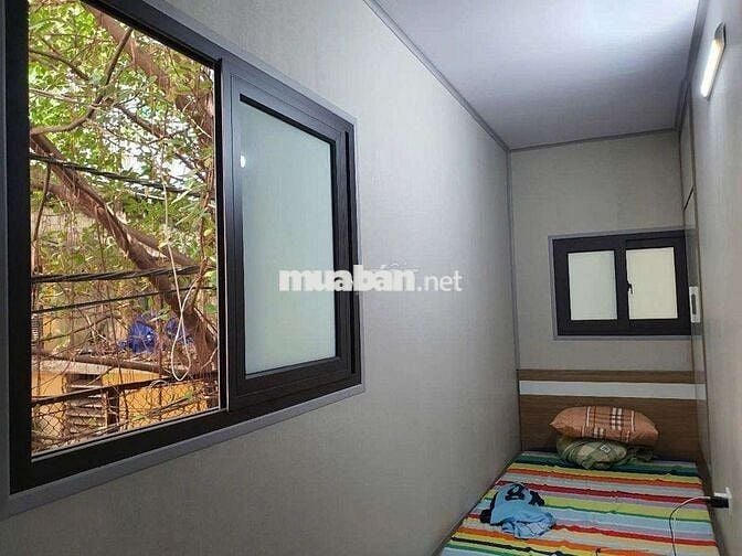 Lô góc tập thể Bạch Mai 2N2W T2 bãi ô tô tặng nội thất ban công thoáng
