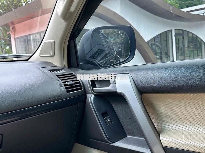 Land Cruiser Prado model 2014 màu đen giá tốt