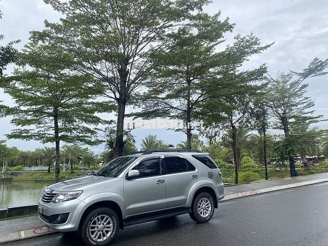 Toyota Fortuner 2014 2.7V 4x2 AT - 124000 km