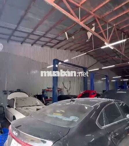 Cho thuê kho , DT 350m đường xe cont, tường xây sạch đẹp